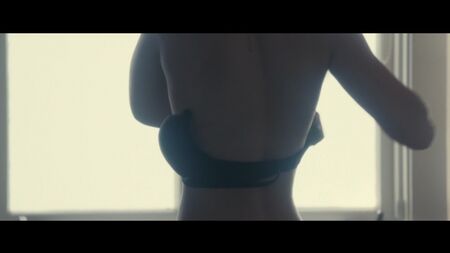 Анна Торв оголена — «Стефані» (2017) HD 1080p Дивитися онлайн