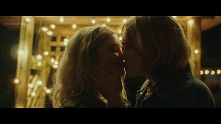 Кетрін Ленгфорд — «Спонтанність» (2020) HD 1080p. Оголена? Сексуально! Дивитися онлайн / Кетрін Ленгфорд — «Спонтанність»