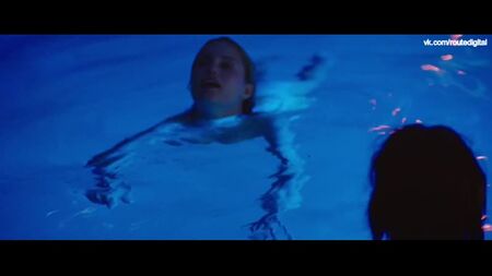 Паз де ла Уерта, Діанна Агрон оголена — «Bare» (США, 2015) 720p Дивитися онлайн
