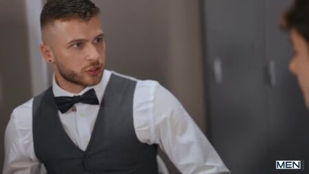 «Мастимо його попкорн», частина 2 — Джої Міллс, Деві