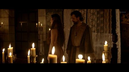 Сільвія Алонсо оголена — «Розбита корона» (Іспанія, 2016) 1080p