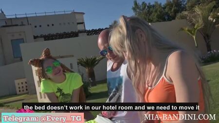 Family Porn Full: Красиві матусі, розпусні сучки, секс, еротика, злиті фото, sex, porno 05:35