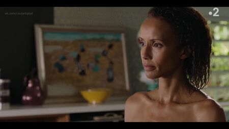 Sonia Rolland Nude - Tropiques criminels s01 (2019) HD 1080p Дивитися онлайн / Соня Роллан - Тропічні злочинці
