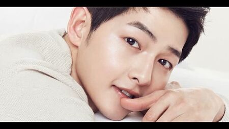 Як живе Сон Чжун Кі (Song Joong-ki) і скільки він заробляє