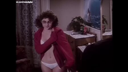 Діана Франклін оголена — «Вдруге пощастило» (1984) — VHS-ріп. Дивитися онлайн