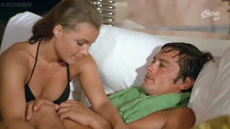 Ромі Шнайдер оголена — «Басейн» (1969) HD 1080p Дивитися онлайн