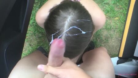 my_little_betsy МОЛОДА ШЛЮХА-АВТОСТОПНИЦЯ ЗРАДЖУЄ СВОЄМУ ХЛОПЦЕВІ ЗА БЕЗКОШТОВНУ ПОДОРОЖ