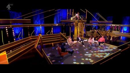 S03E06.1080p: комік Джо Лайсетт, професійна танцівниця Оті Мабузе, комік Кетрін Райан, Гаррі Реднапп та співак Том Греннан