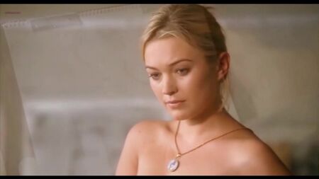 Софія Майлз оголена — «Таємниці художньої школи» (2006)