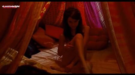 Крістен Хейгер оголена у фільмі «Менсон, моє ім’я — Зло» (2009) Дивитися онлайн