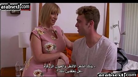 Секс з мамами з перекладом: мадам Сара обожнює молодих хлопців, секс з мамою