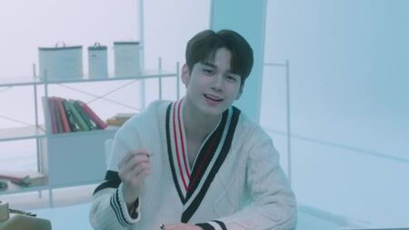 Онг Сон У (옹성우) – WE BELONG