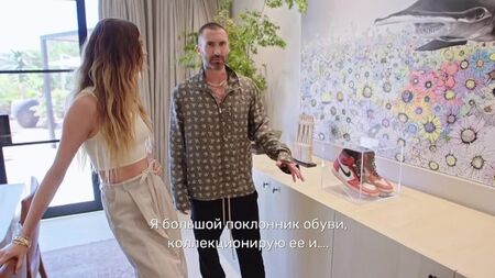 У гостях у Адама Левіна (Maroon 5) та Бехаті Прінслу — ранчо в Лос-Анджелесі (720 × 1280).mp4