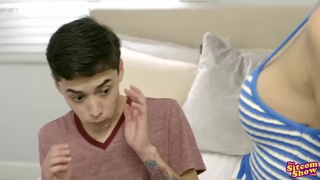 Ксения Собчак суретте жалаңаш Порно оқиғалар: Көрші қызына қарауымды өтінді.