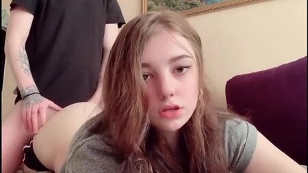 Російська красуня жорстко виебана викладачем ПОРНО домашнє аматорське amateur секс у панчохах мінет секс у дупу зґвалтував teen