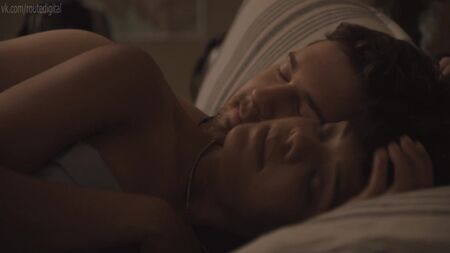 Tessa Thompson Nude - Dear White People (2014) HD 1080p Дивитися онлайн / Тесса Томпсон - Шановні білі люди