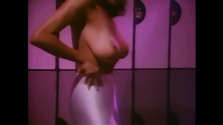 Роберта Васкес — Playboy — Профіль «Playmate»