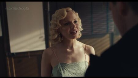 Кейт Філліпс — «Гострі козирки» (2017) 4 сезон, 3 серія, HD 1080p. Оголена? Сексуально! Дивитися онлайн
