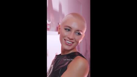 2021: Айріс Лоу на заході Dior Beauty