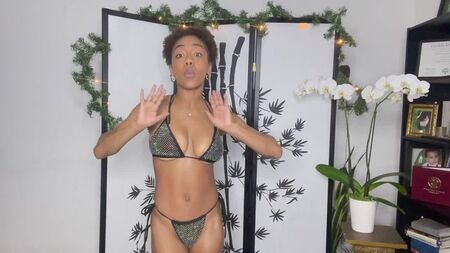 Огляд купальників 2021 року від Icon Swim _ Zoe Everlasting