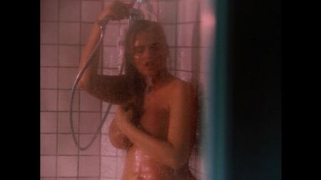 Анна Ніколь Сміт оголена — «До межі» (1995)