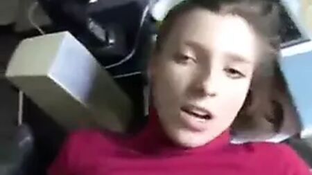 Аматорський швидкий анальний секс в офісі